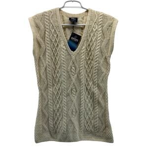 NWT Aran Woolen Mills Fisherman Sweater Vest V-Neck Oatmeal Color Med